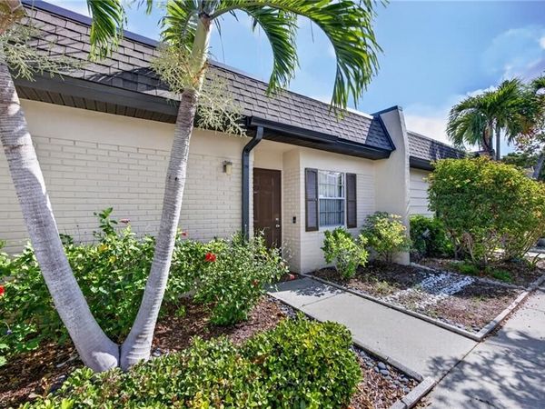 6300 S Pointe BLVD, Unit 327, FORT MYERS, FL 33919