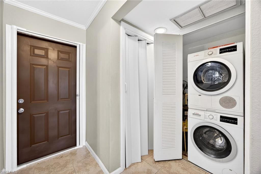 6300 S Pointe Blvd, Unit 327, Fort Myers, FL 33919 Photo