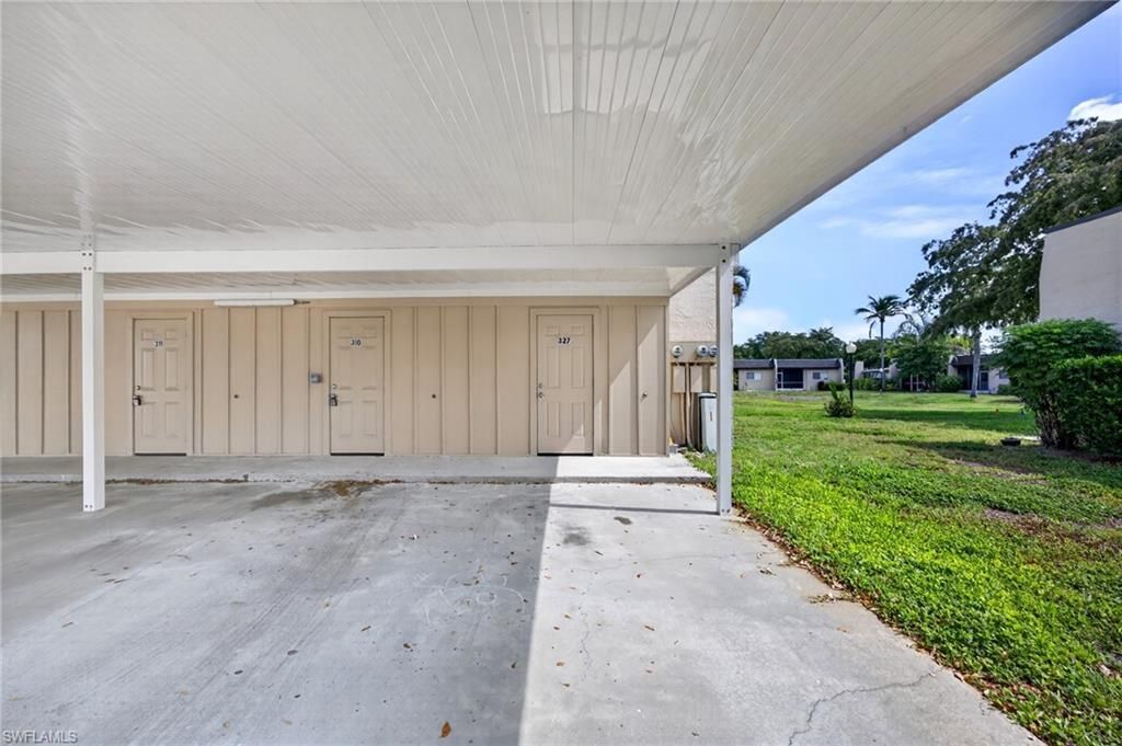 6300 S Pointe Blvd, Unit 327, Fort Myers, FL 33919 Photo