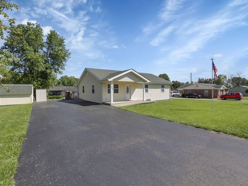 29690 Cherrycrest Drive , Logan, OH 43138 Photo 2