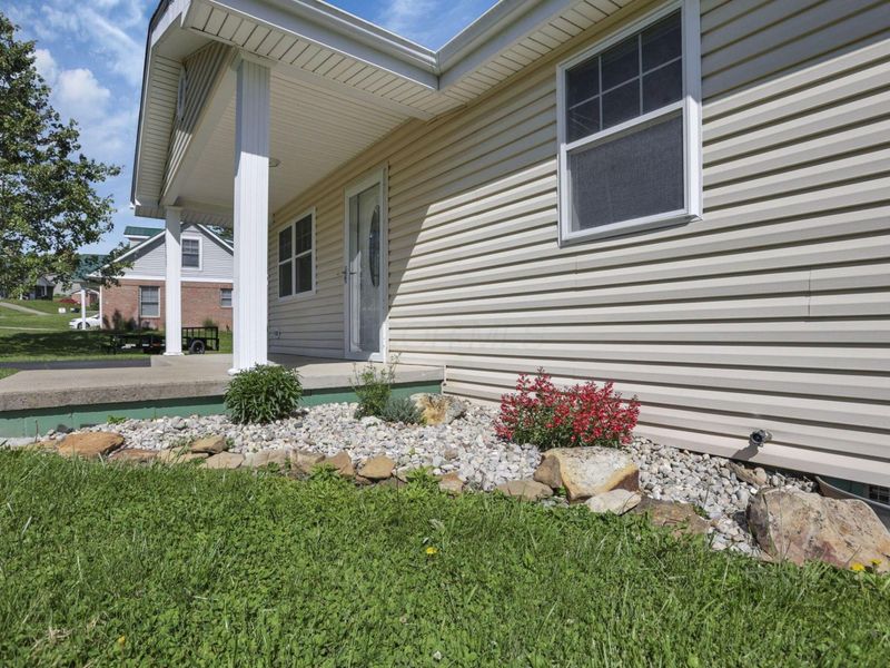 29690 Cherrycrest Drive , Logan, OH 43138 Photo 3