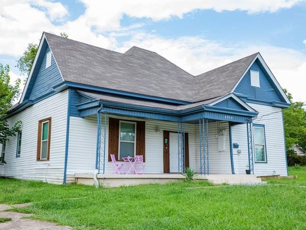 3913 Lee Street , Greenville, TX 75401