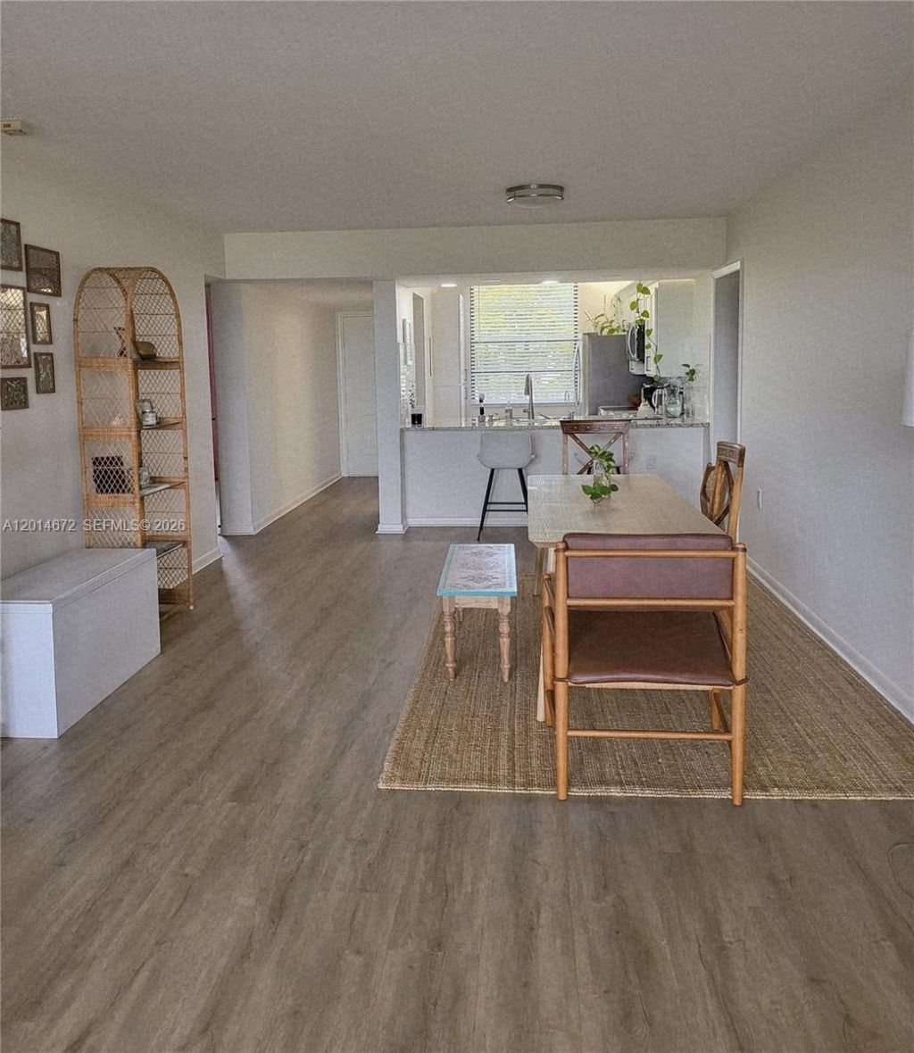 3640 Whitehall Dr , Unit 406, West Palm Beach, FL 33401 Photo