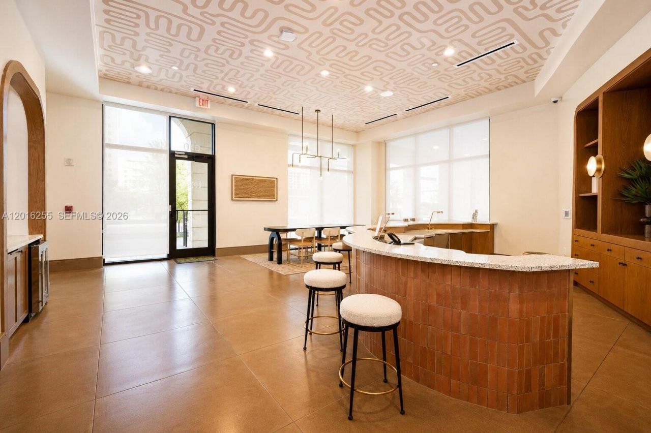 330 Catalonia Ave , Unit 328, Coral Gables, FL 33134 Photo