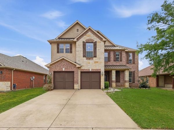 207 Moonlight Drive , Euless, TX 76039