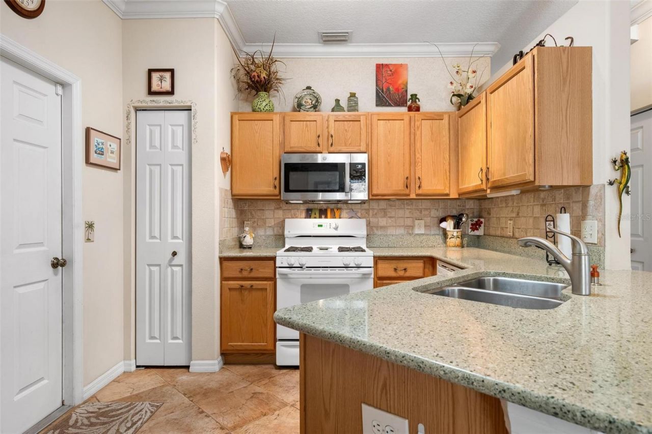 1434 Millbrook Circle , Bradenton, FL 34212 Photo