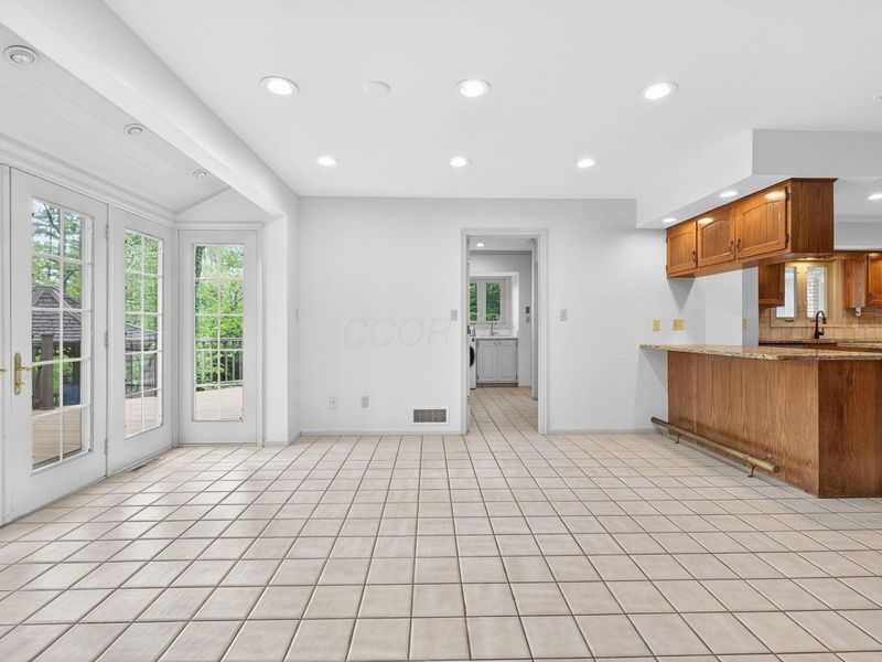 3808 Beecham Court, Columbus, OH 43220 Photo 70