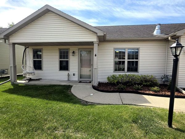 407 East Avenue, Unit 4, Belleville, WI 53508