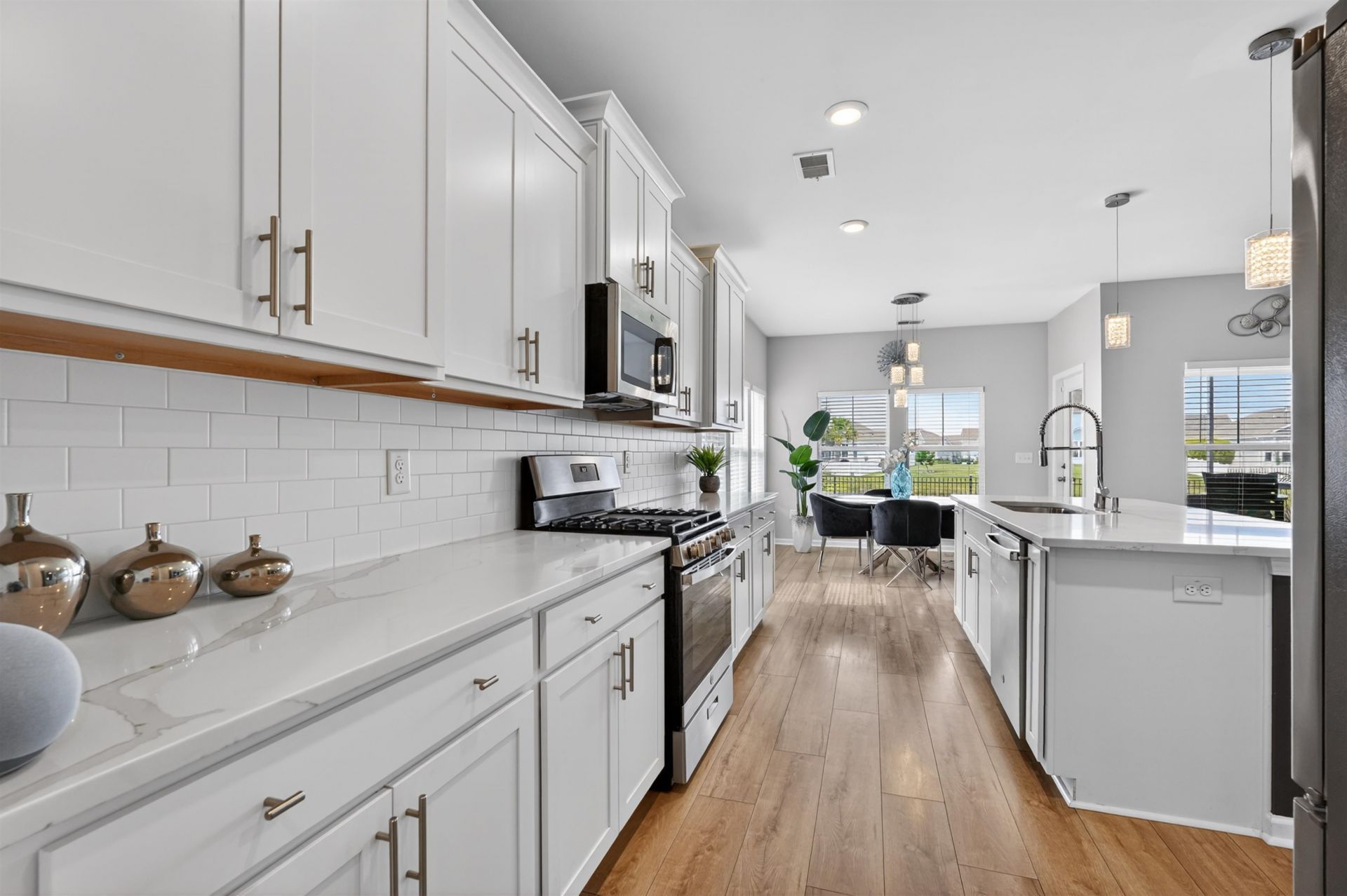3045 Sistine St. Photo 13
