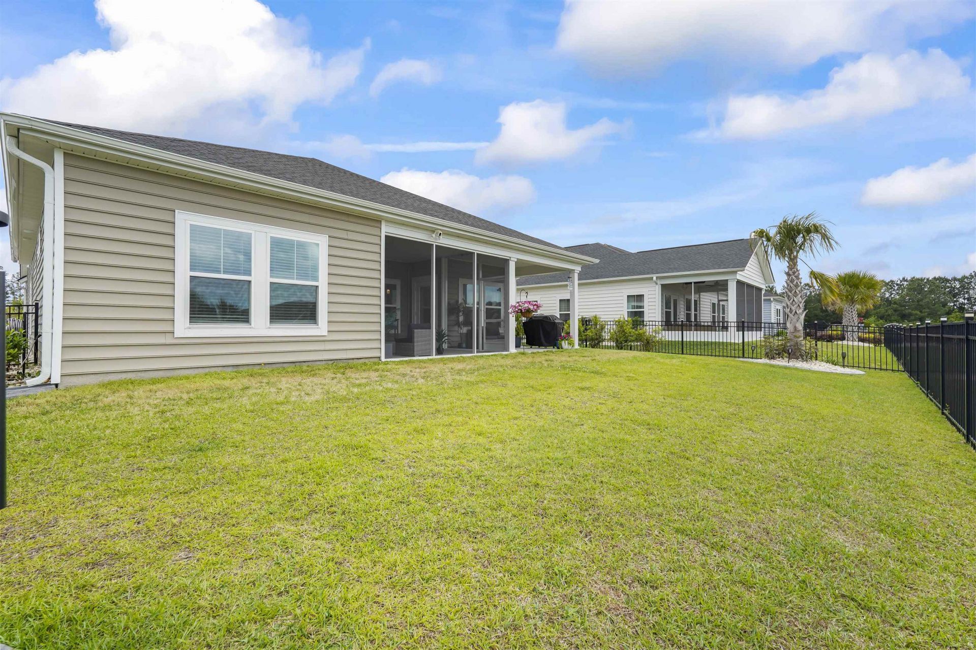 3045 Sistine St. Photo 36