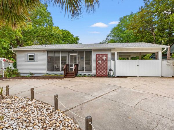 609 33rd Ave. S, North Myrtle Beach, SC 29582
