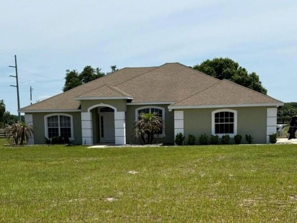 41430 ROGER GILES ROAD , UMATILLA, FL 32784