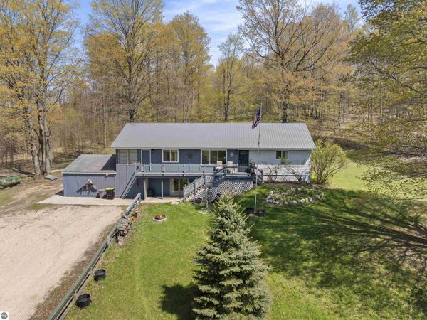14481 Viaduct Road, Copemish, MI 49625