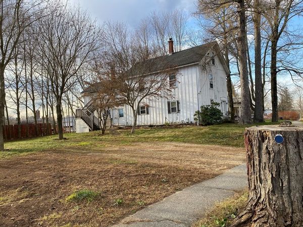 15 Maple, Unit 2, Brookfield, MA 01506