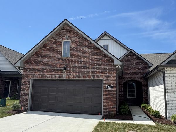 492 W Foxrun , Springfield, TN 37172