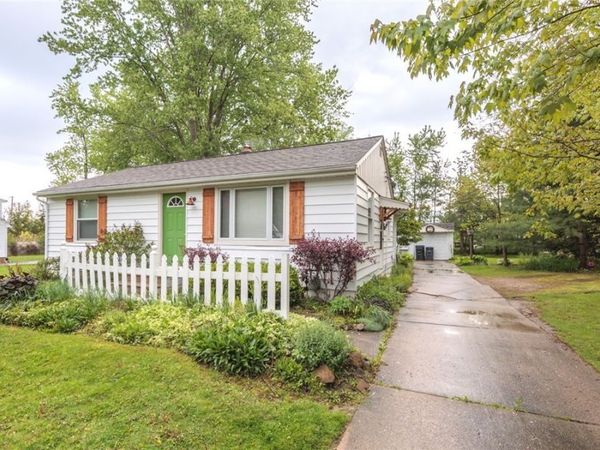 7381 Portage Street , Solon, OH 44139