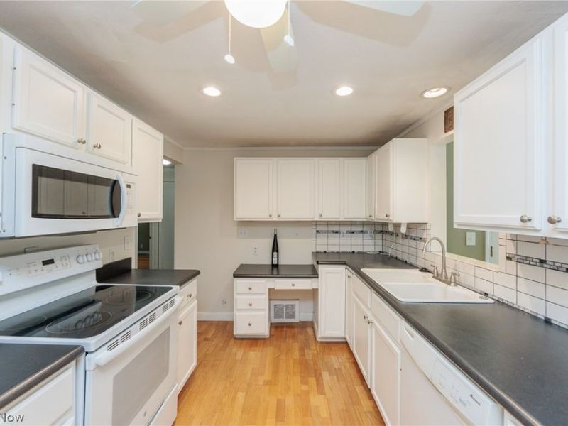 7381 Portage Street, Solon, OH 44139 Photo 10
