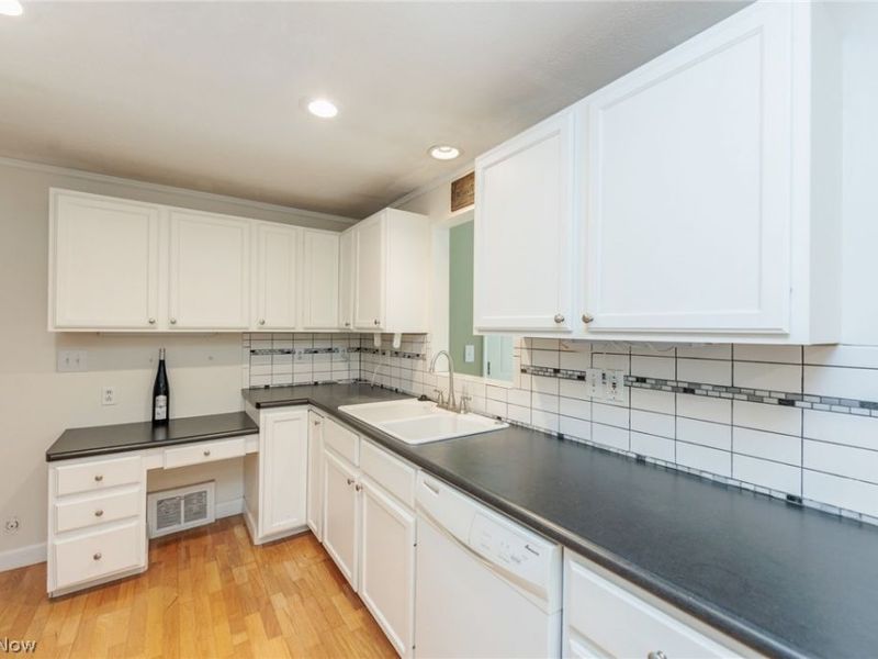 7381 Portage Street, Solon, OH 44139 Photo 11