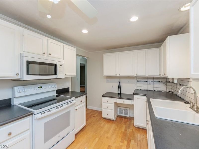7381 Portage Street, Solon, OH 44139 Photo 9