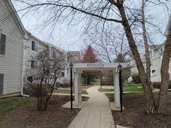 59 S Treehouse Lane S, Unit 59, Round Lake, IL 60073