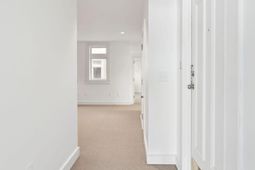 233 King Street photo 4