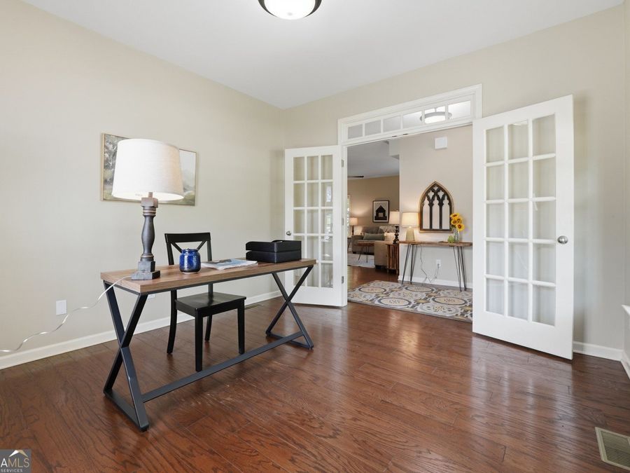 Property Image 4