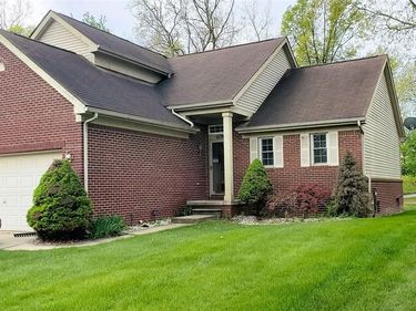 6196 Crystal Lake Drive, Romulus, MI 48174