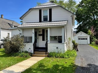 94 Oakwood Avenue, Elmira, NY 14903