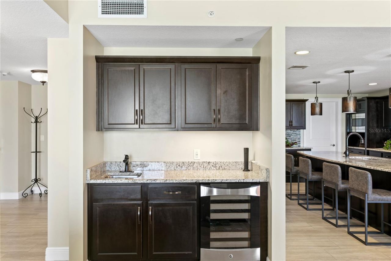 301 S Gulfview Boulevard, Unit 604, Clearwater Beach, FL 33767 Photo