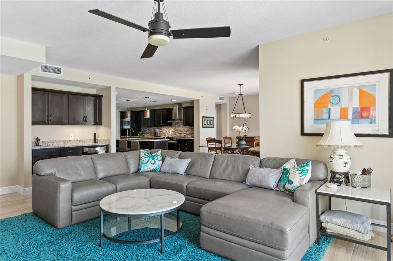 301 S Gulfview Boulevard, Unit 604, Clearwater Beach, FL 33767 Photo
