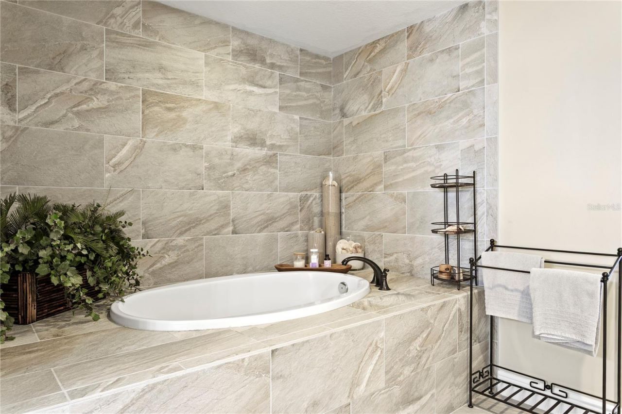 301 S Gulfview Boulevard, Unit 604, Clearwater Beach, FL 33767 Photo