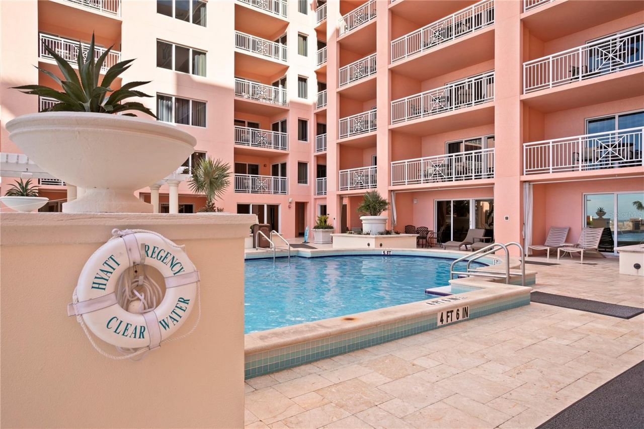 301 S Gulfview Boulevard, Unit 604, Clearwater Beach, FL 33767 Photo