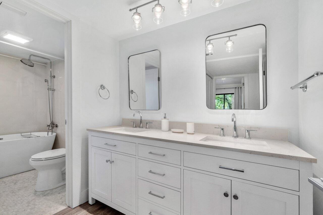 11863 Wimbledon Circle, Unit 504, Wellington, FL 33414 Photo