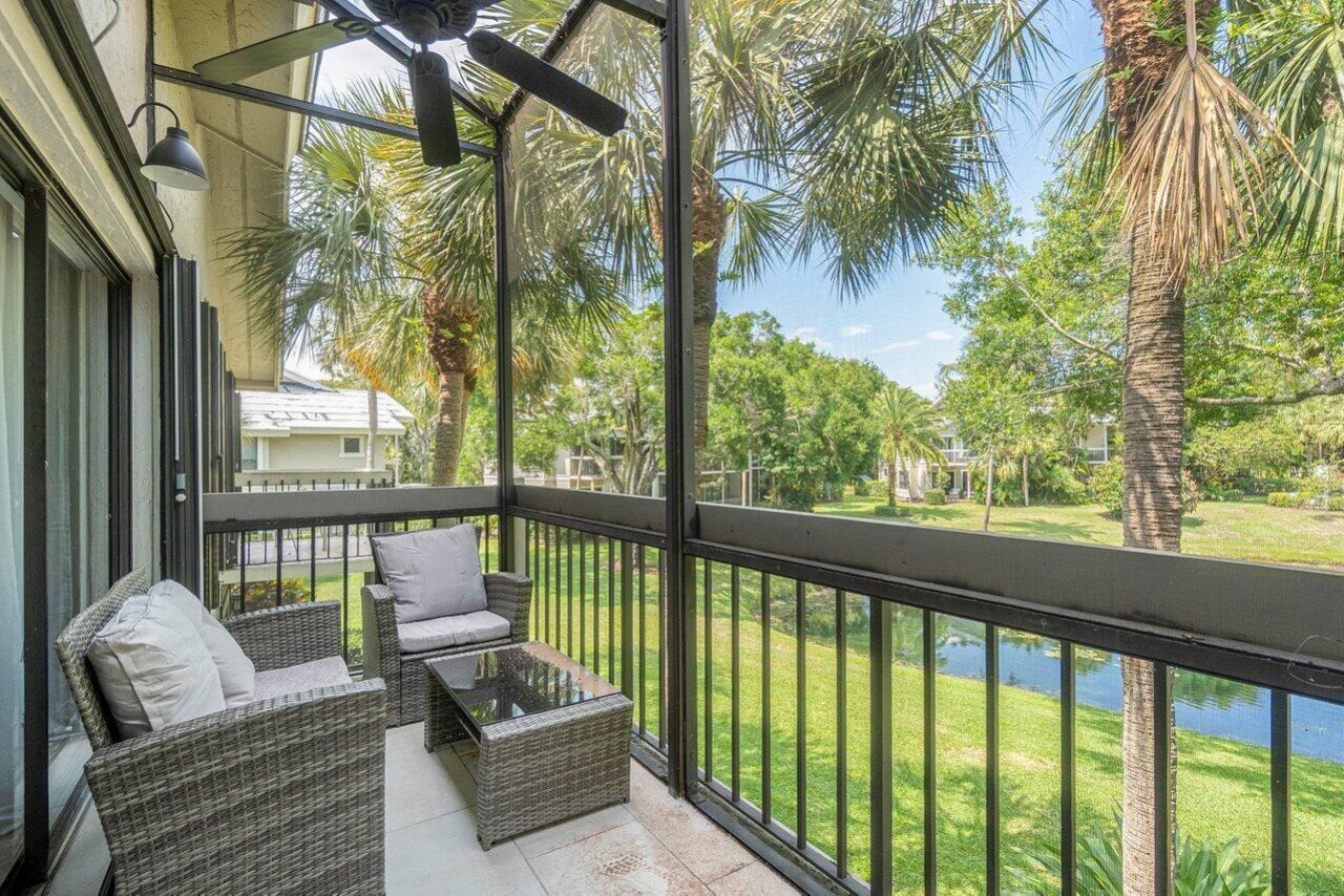 11863 Wimbledon Circle, Unit 504, Wellington, FL 33414 Photo