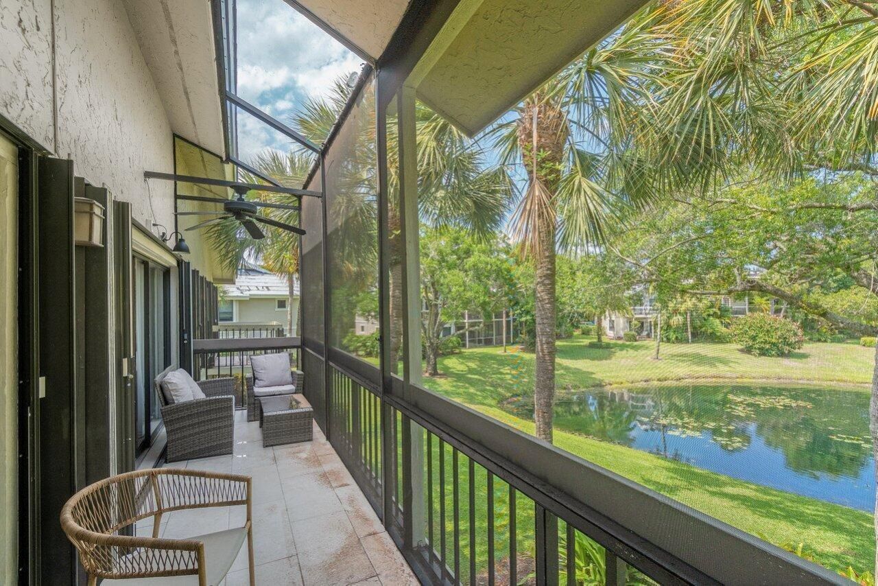 11863 Wimbledon Circle, Unit 504, Wellington, FL 33414 Photo