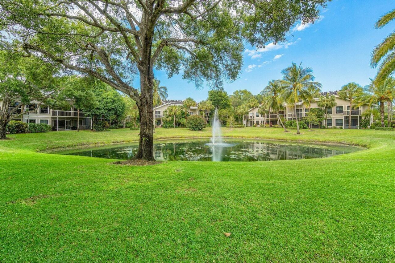11863 Wimbledon Circle, Unit 504, Wellington, FL 33414 Photo