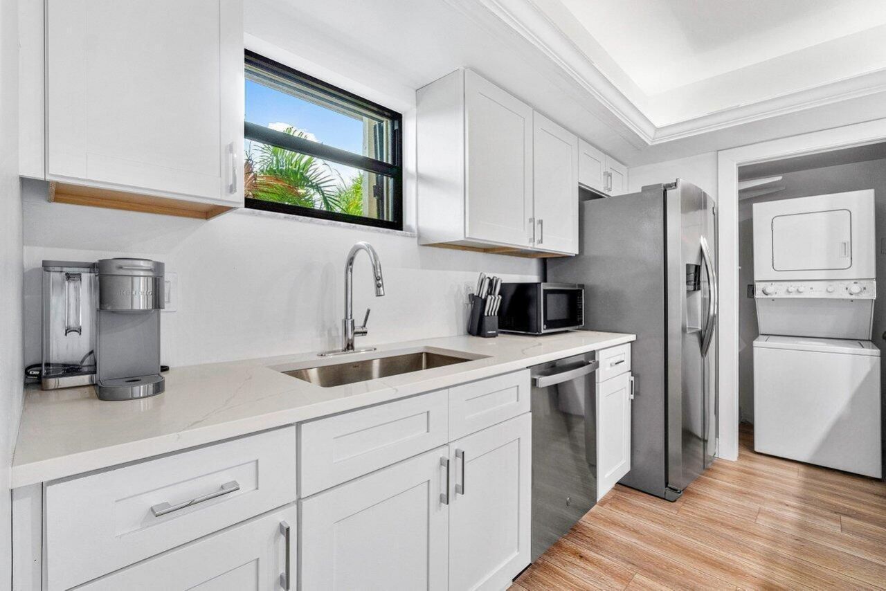 11863 Wimbledon Circle, Unit 504, Wellington, FL 33414 Photo