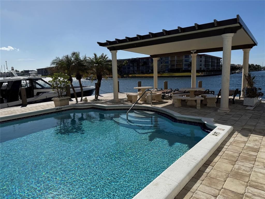 1160 Hillsboro Mile, Unit 304, Hillsboro Beach, FL 33062 Photo