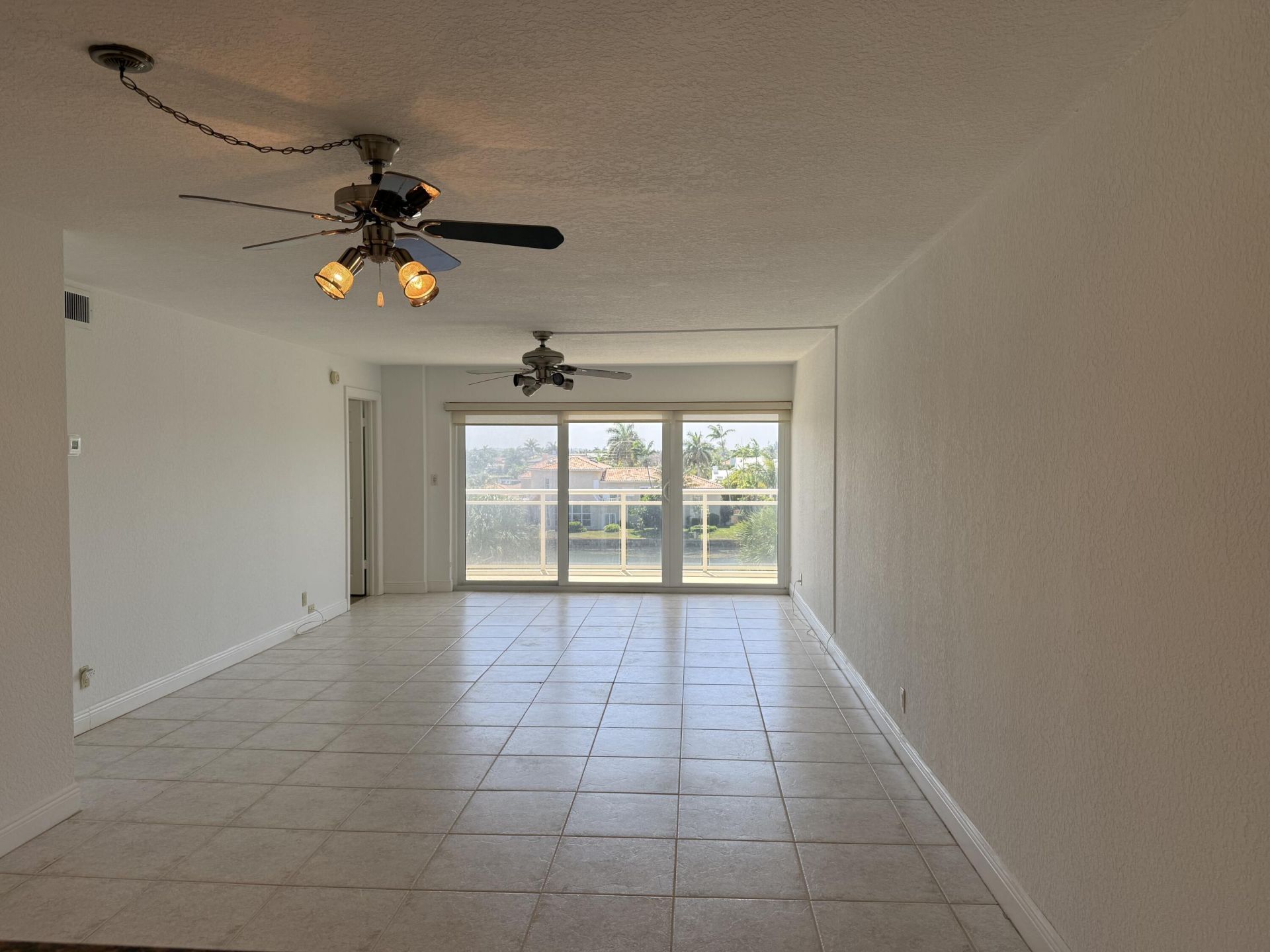1160 Hillsboro Mile, Unit 304, Hillsboro Beach, FL 33062 Photo
