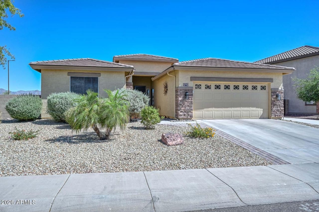 21974 W Lasso Lane W, Buckeye, AZ 85326 Main Photo