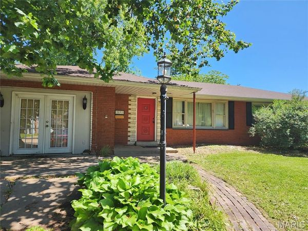 2832 Grand Avenue, Granite City, IL 62040