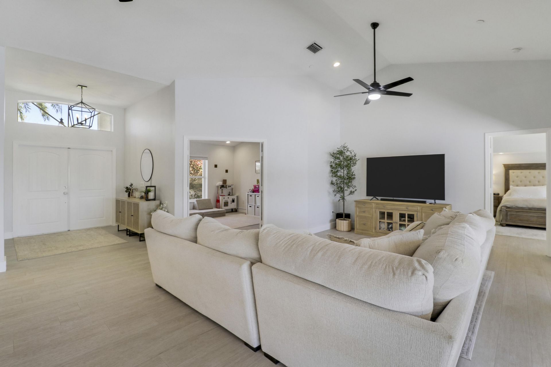 550 SE Ashley Oaks Way, Stuart, FL 34997 Photo