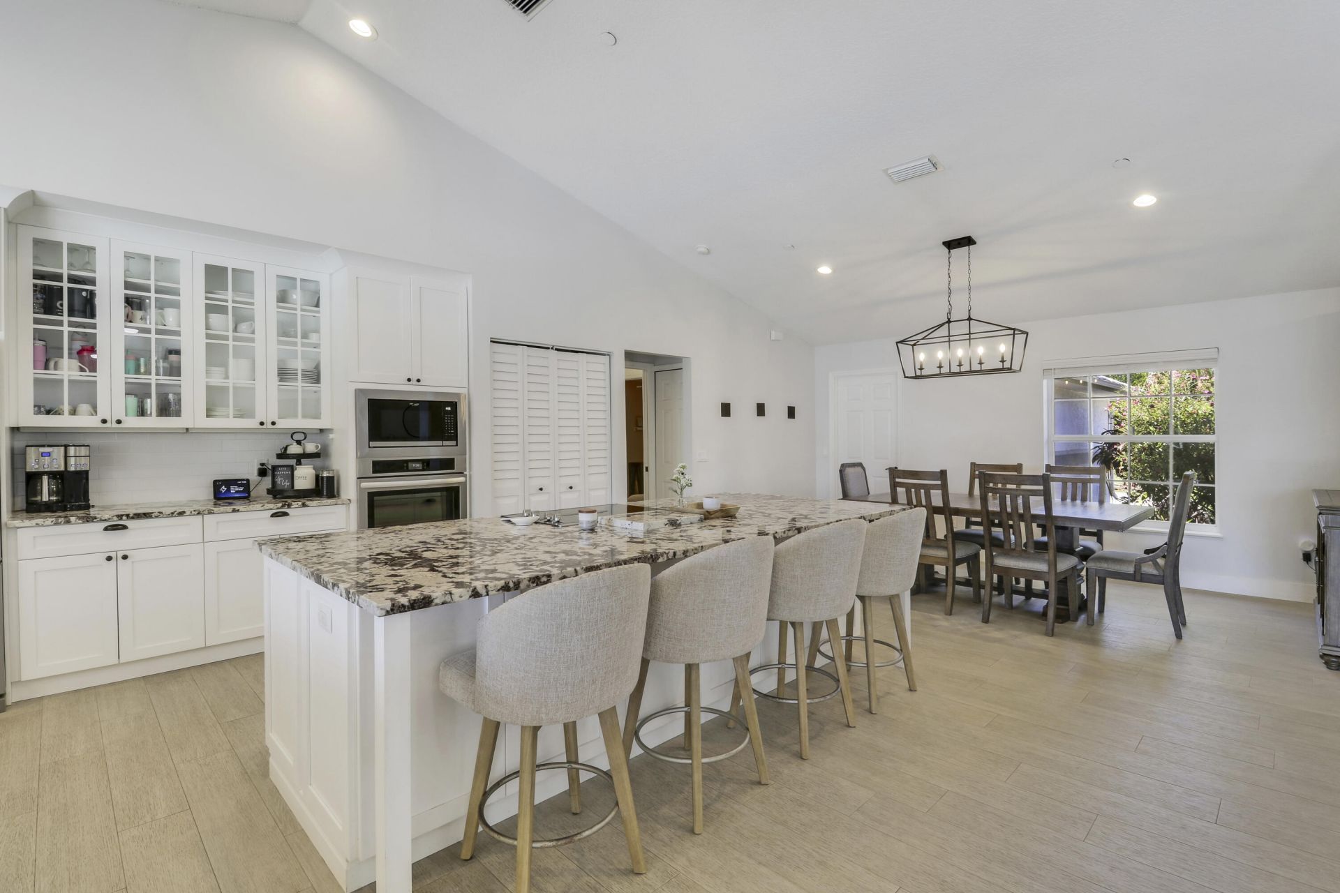 550 SE Ashley Oaks Way, Stuart, FL 34997 Photo