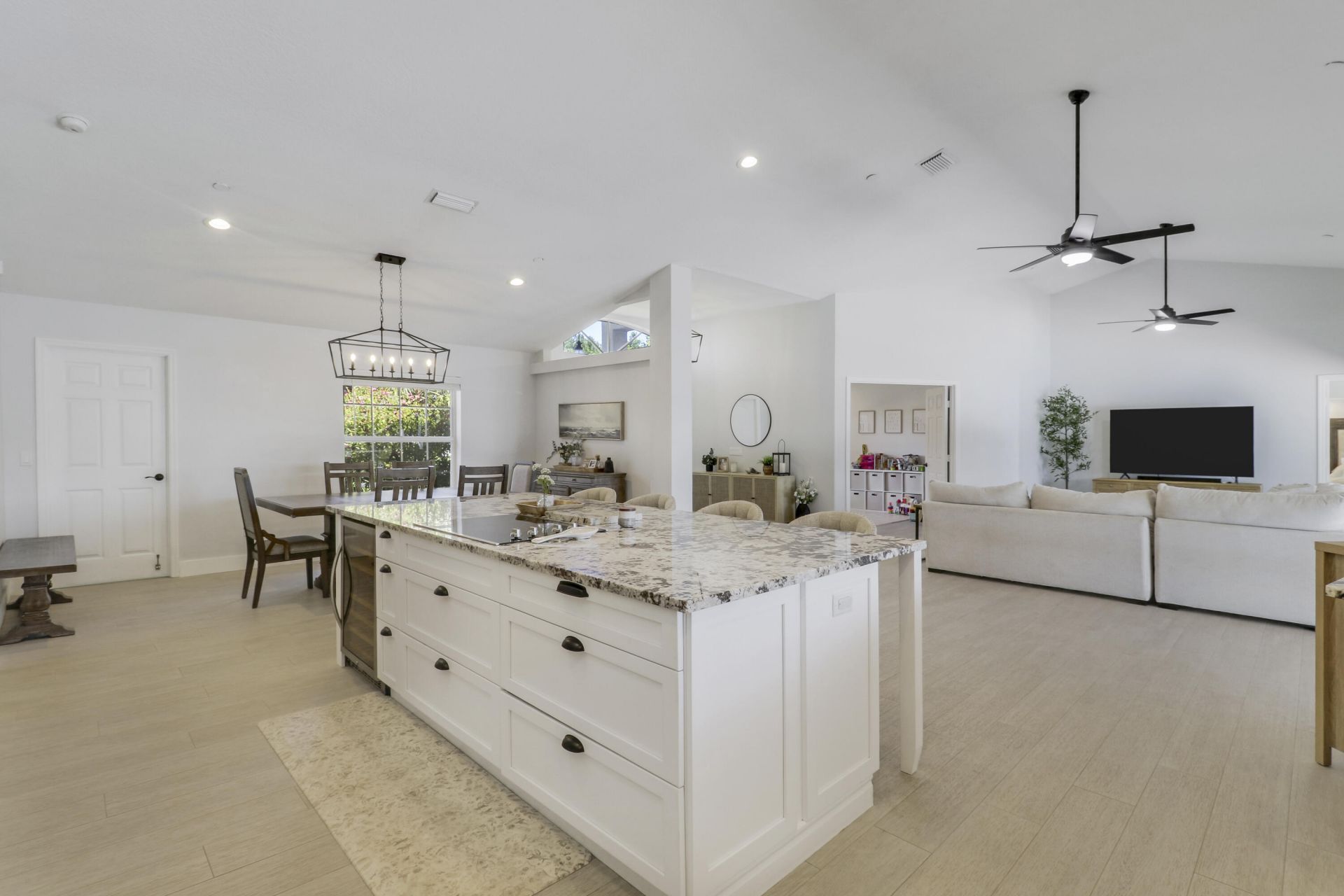 550 SE Ashley Oaks Way, Stuart, FL 34997 Photo