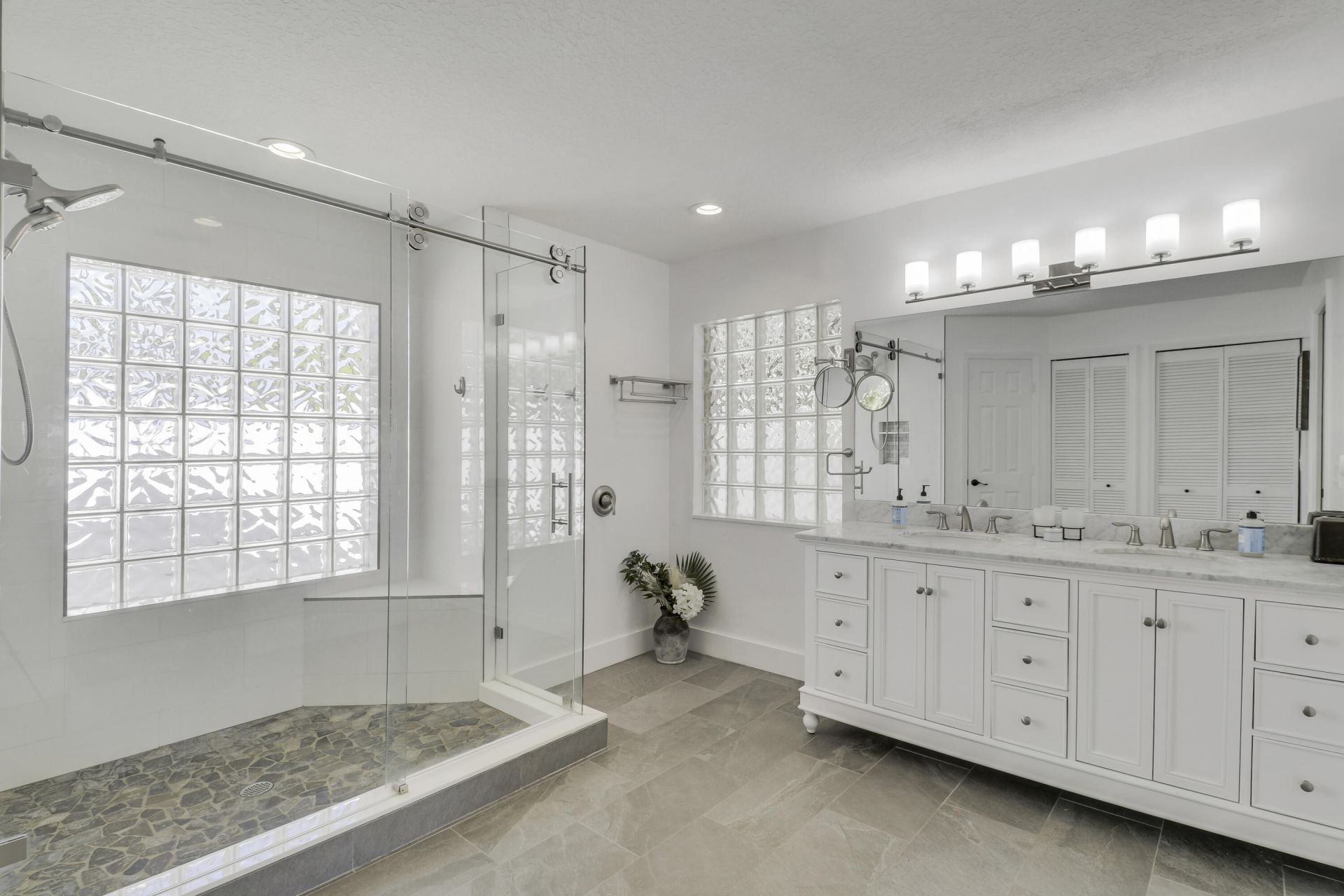 550 SE Ashley Oaks Way, Stuart, FL 34997 Photo