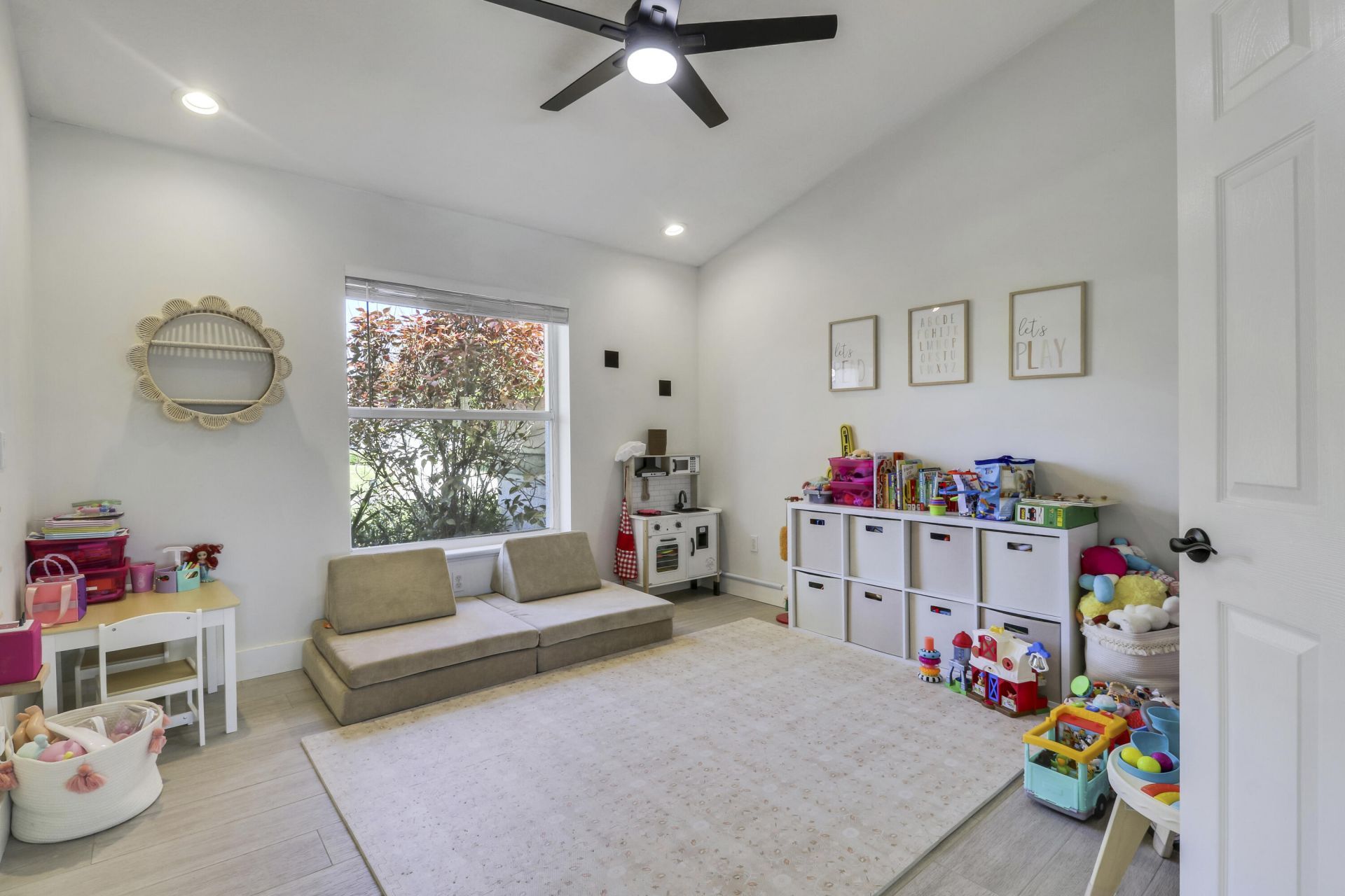 550 SE Ashley Oaks Way, Stuart, FL 34997 Photo