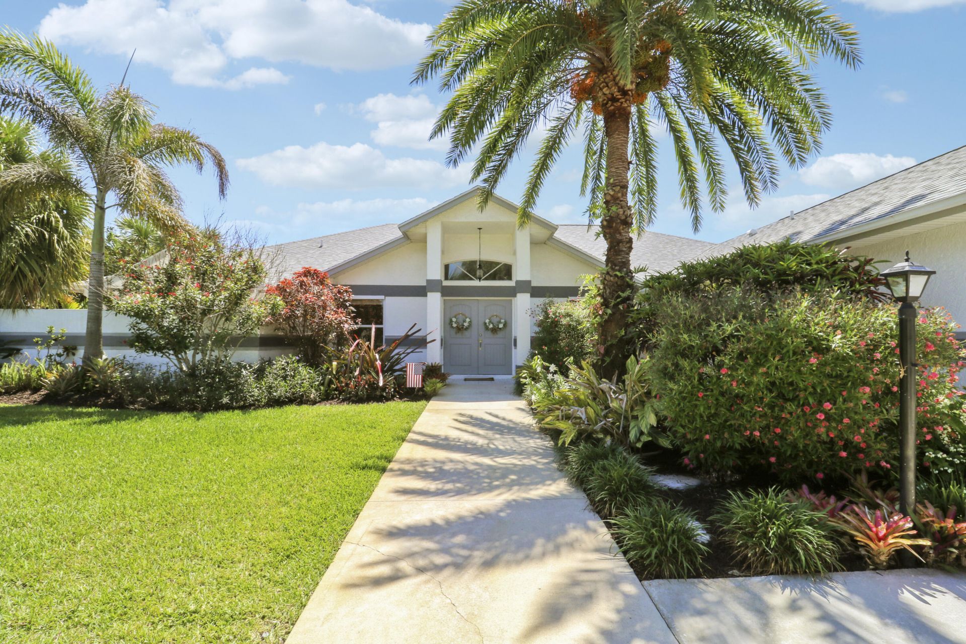 550 SE Ashley Oaks Way, Stuart, FL 34997 Photo