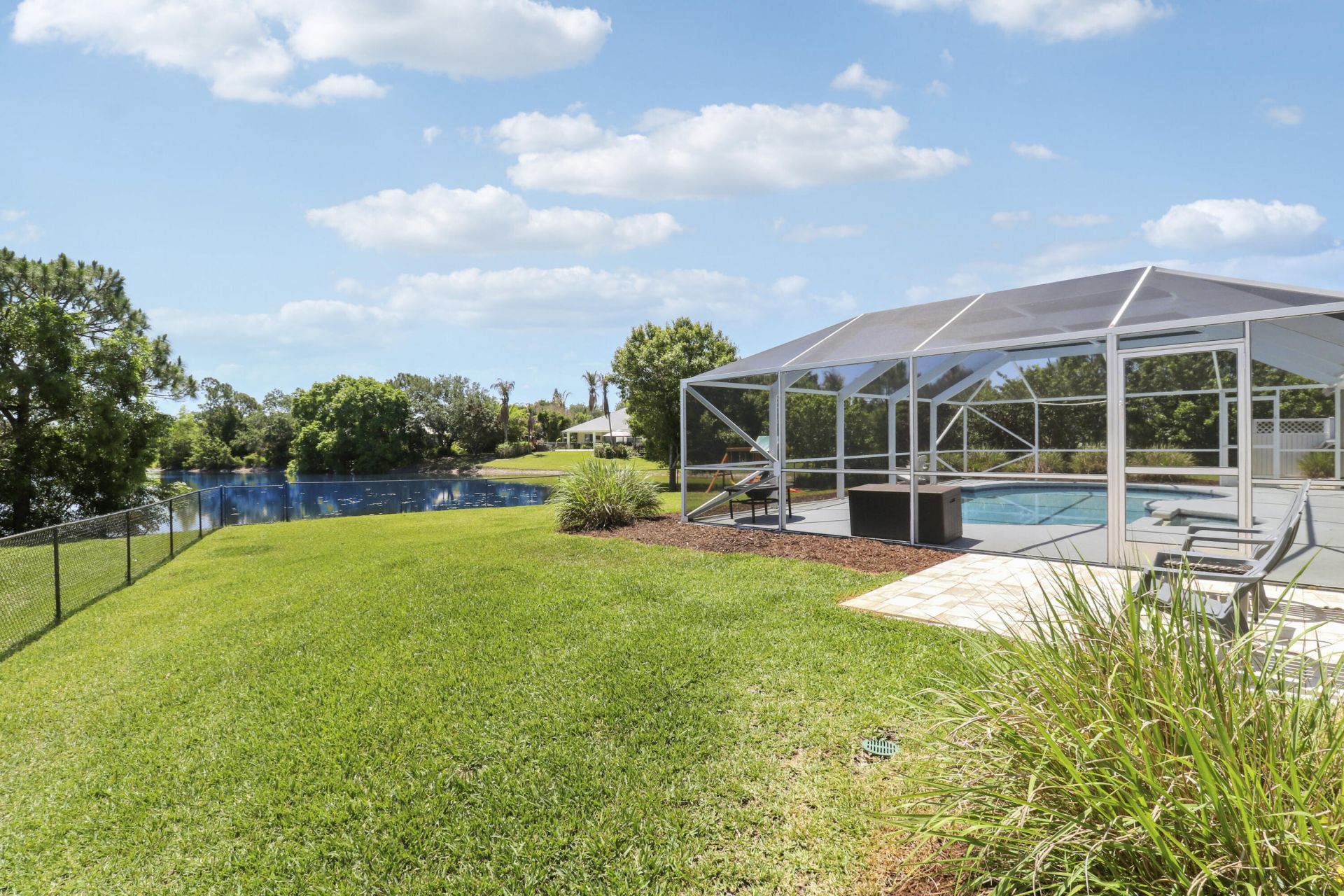 550 SE Ashley Oaks Way, Stuart, FL 34997 Photo