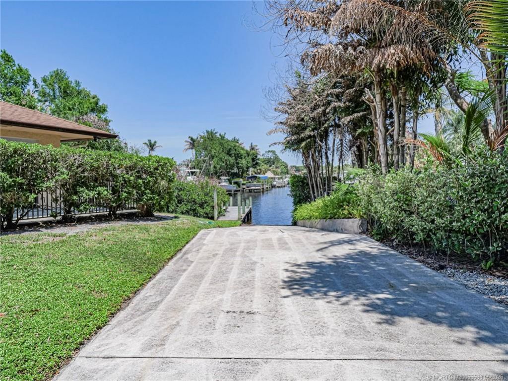 841 SW Catalina Street, Palm City, FL 34990 Photo
