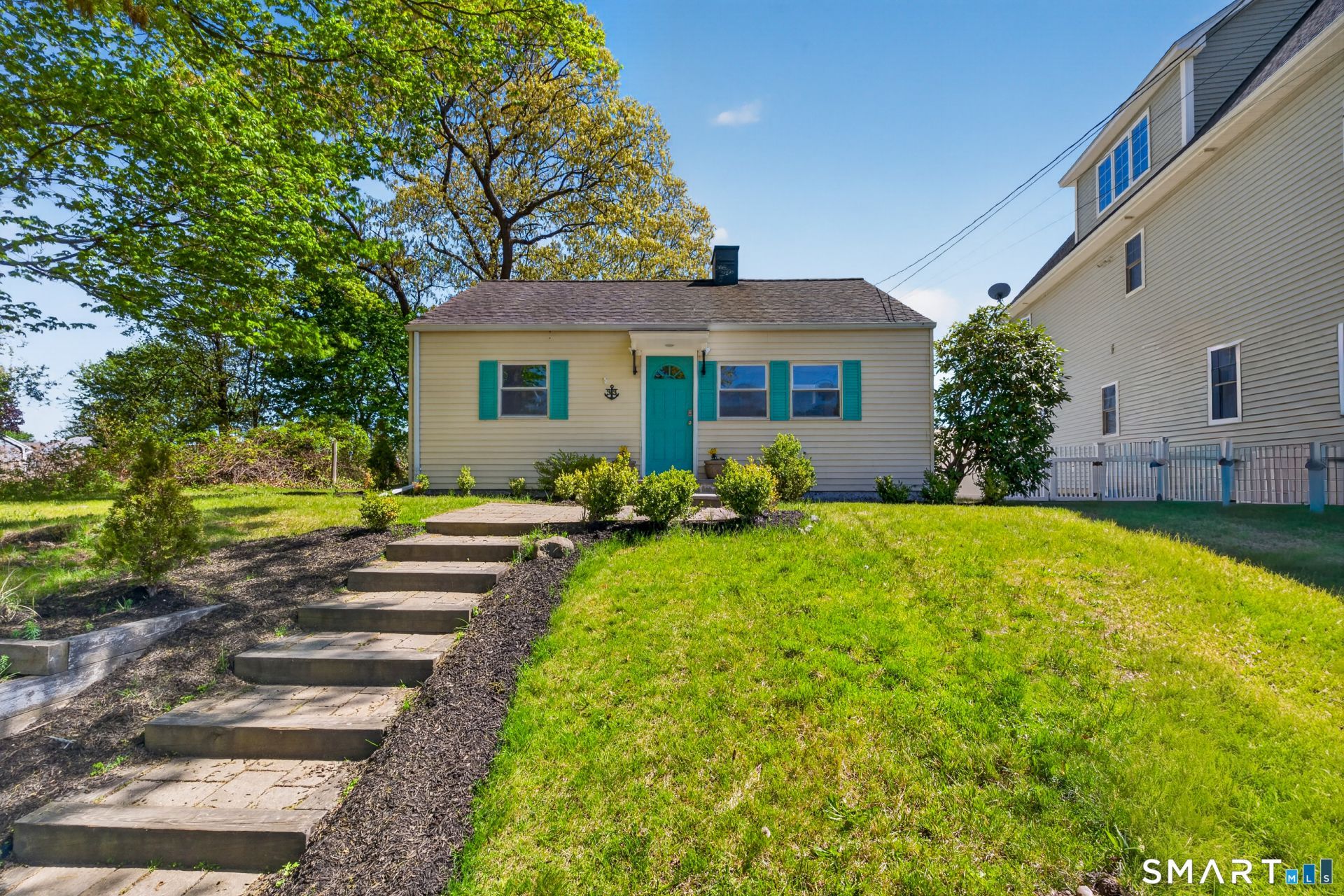 33 Howard, Milford, CT 06460 Main Photo